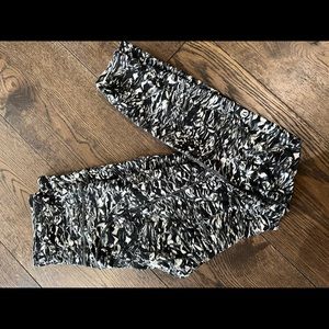 Size 6 Fast & Free Leggings